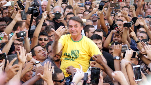 Doentes por Futebol - Quis o destino que o goleiro Fábio, aos 43 anos de  idade, chegasse ao centésimo jogo de Copa Libertadores sendo CAMPEÃO.  GIGANTESCO!!!